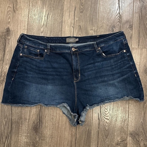 Torrid Denim Shorts Jean Short High Rise A-Line Shortie Vintage Stretch Dark 26 - Picture 4 of 13